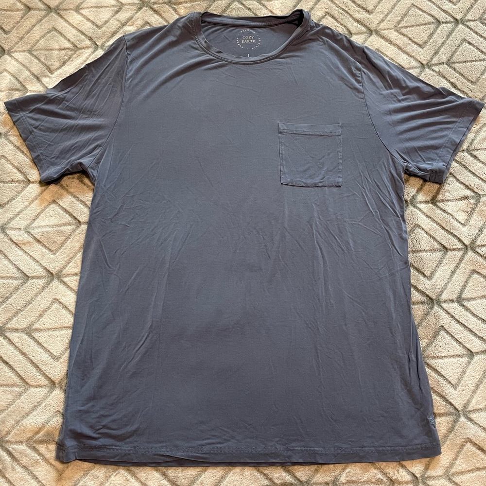 Cozy Earth Men’s Bamboo Shirt, Size Large, Dusty Blue - Picture 2 of 9